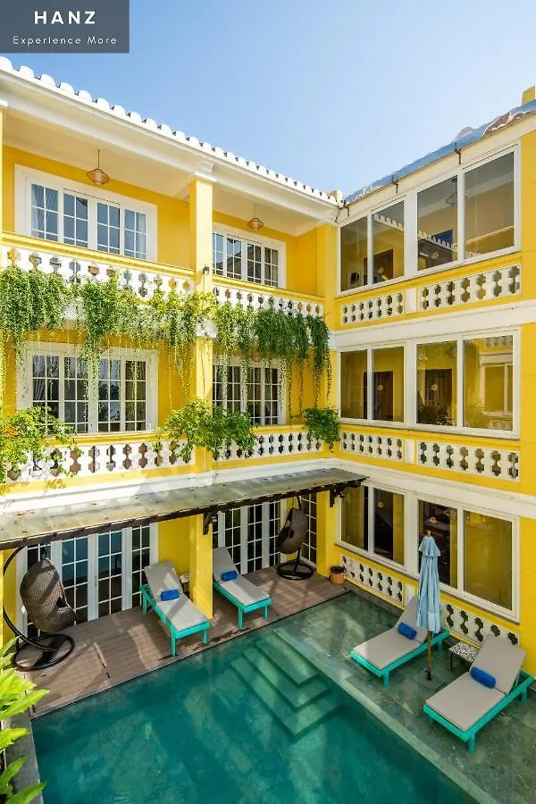 Hanz Triple Riverside Villa Hoi An Vietnam