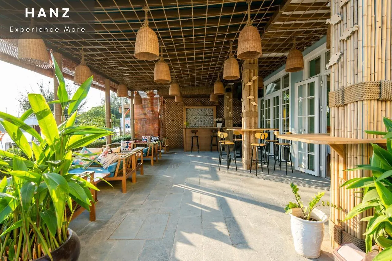 Hanz Triple Riverside Villa Hoi An