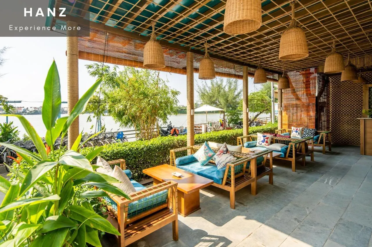 Hanz Triple Riverside Villa Hoi An Vietnam