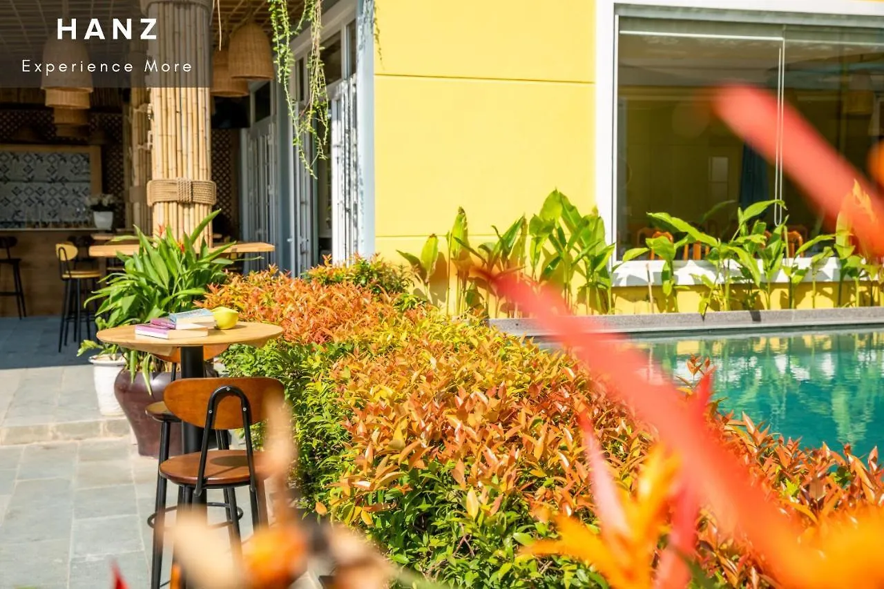 Hanz Triple Riverside Villa Hoi An