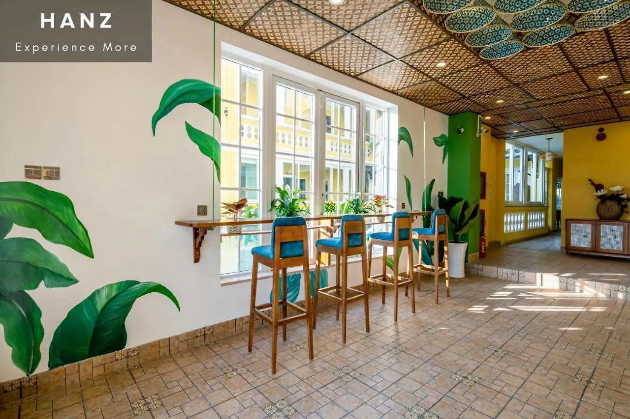 Hanz Triple Riverside Villa Hoi An