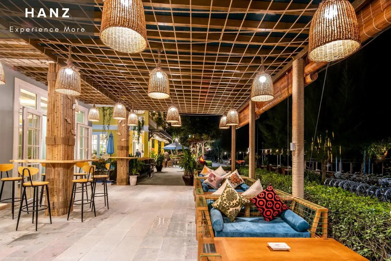 Hanz Triple Riverside Villa Hoi An 0*,  Vietnam